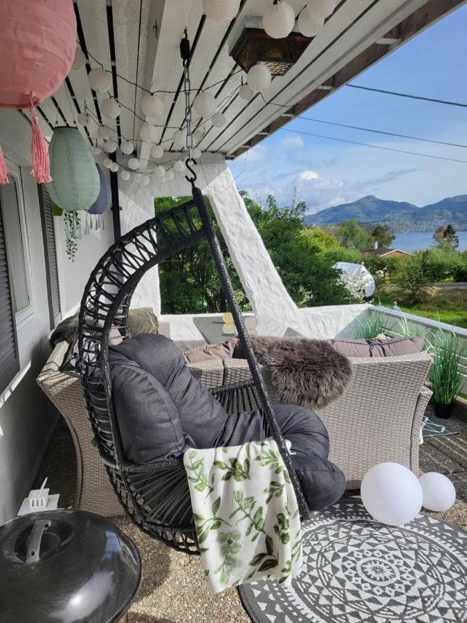 Bergen Apartment With Fjord View Isdalsto Eksteriør billede